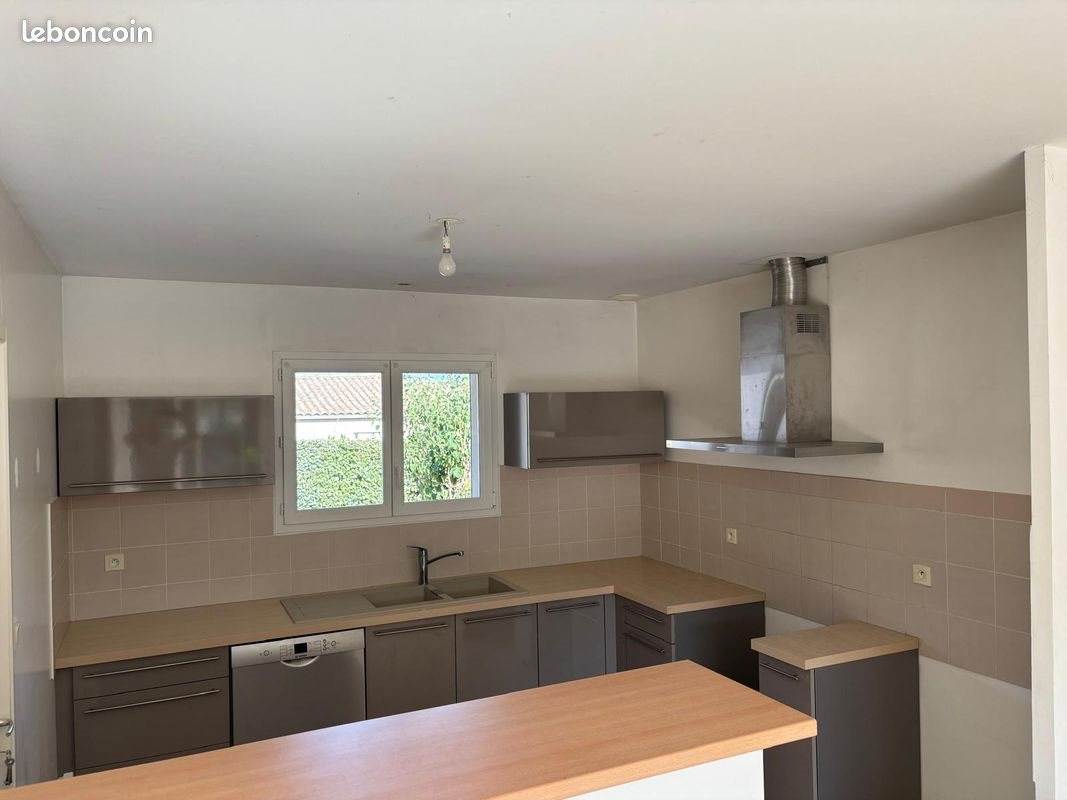 Maison à louer, 100m², Fontiès-d'Aude