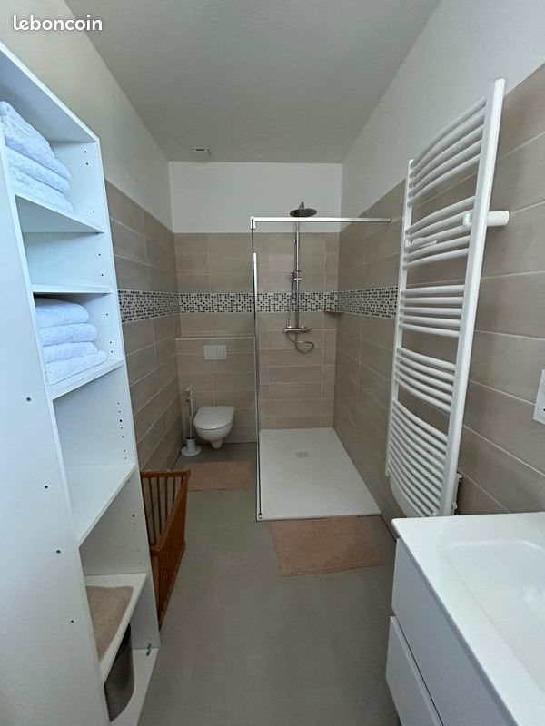 Maison à louer, 175m², Sendets