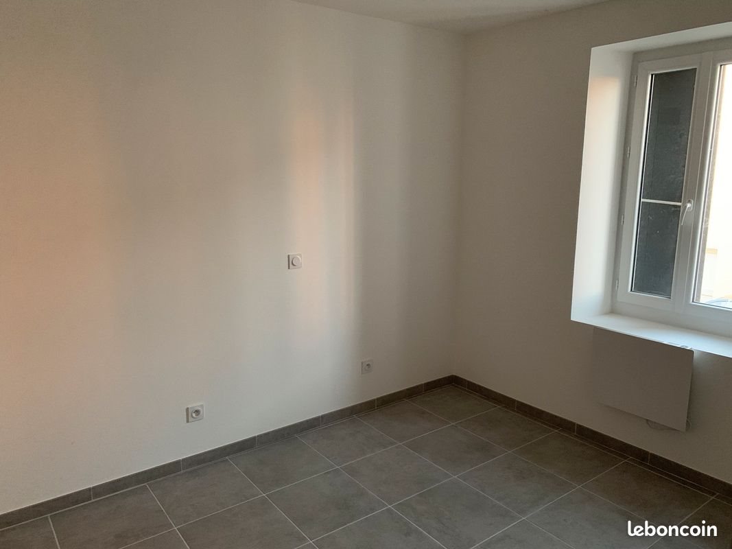 Appartement à louer, 46m², Donzère