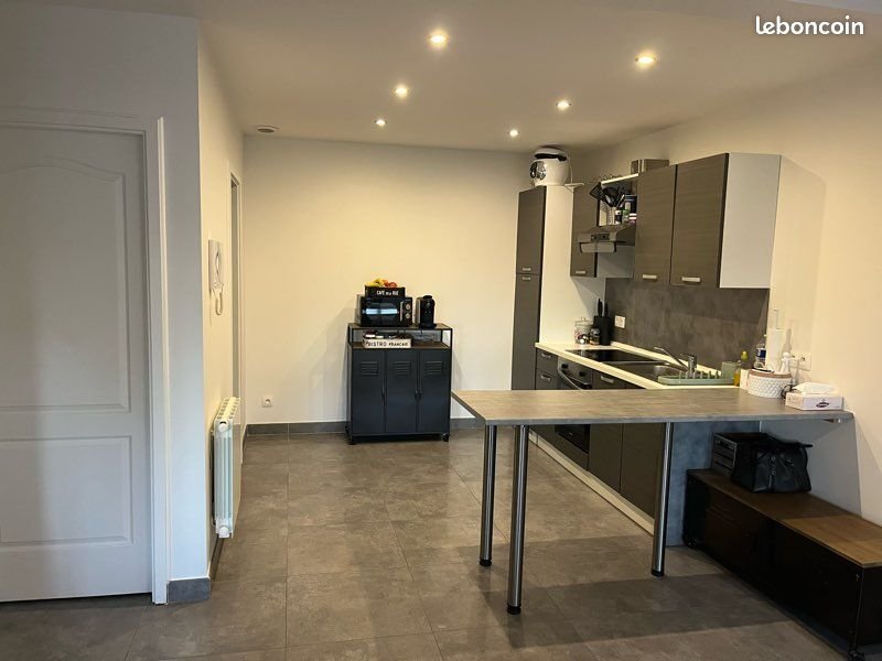 Appartement à louer, 70m², Pommeréval