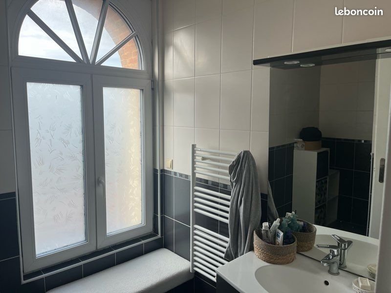 Appartement à louer, 70m², Pommeréval