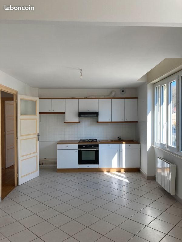 Appartement à louer, 83m², Pont-d'Ain