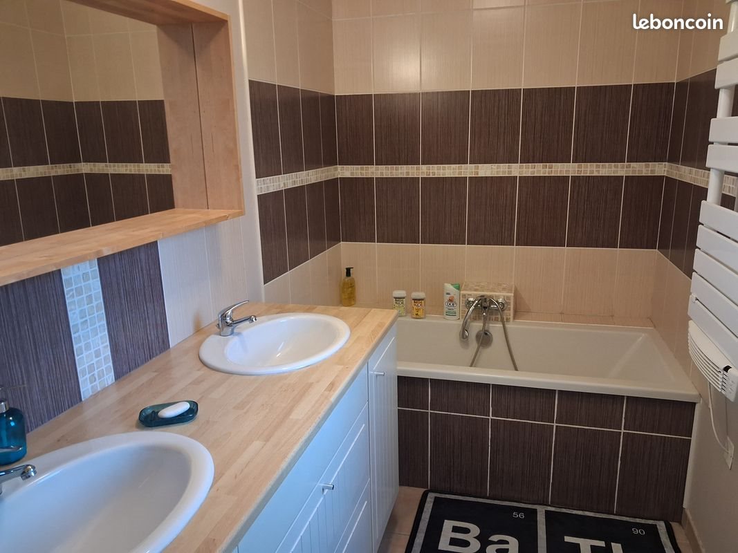 Maison à vendre, 180m², Saint-Laurent-du-Cros