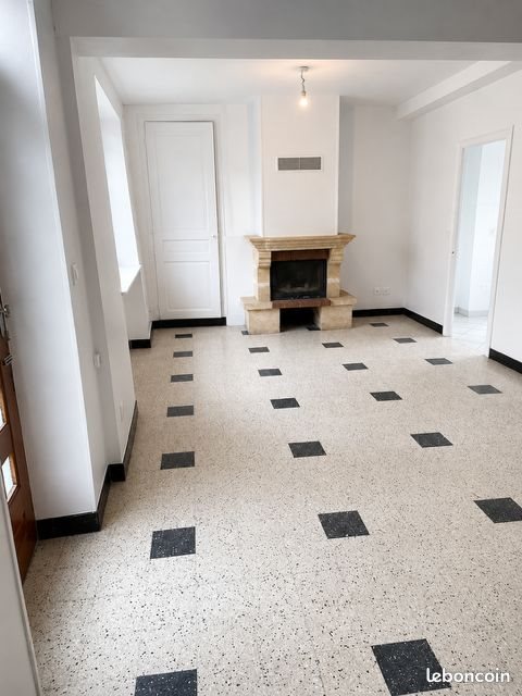 Maison à louer, 86m², Bassou