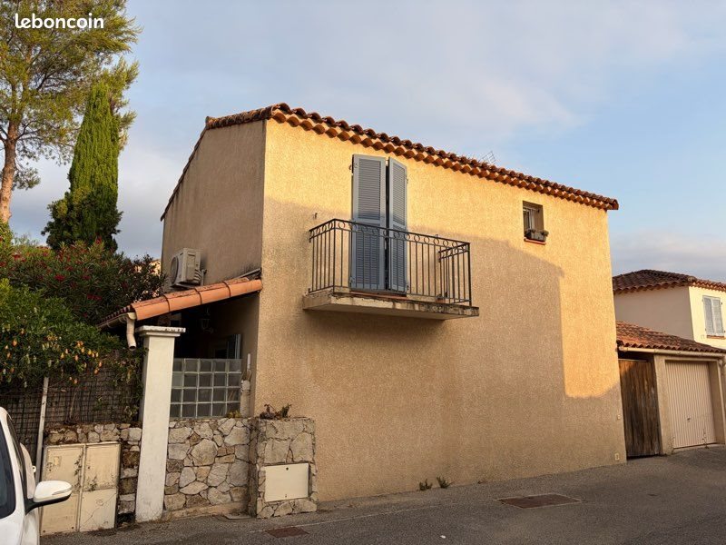 Maison à vendre, 77m², Valbonne
