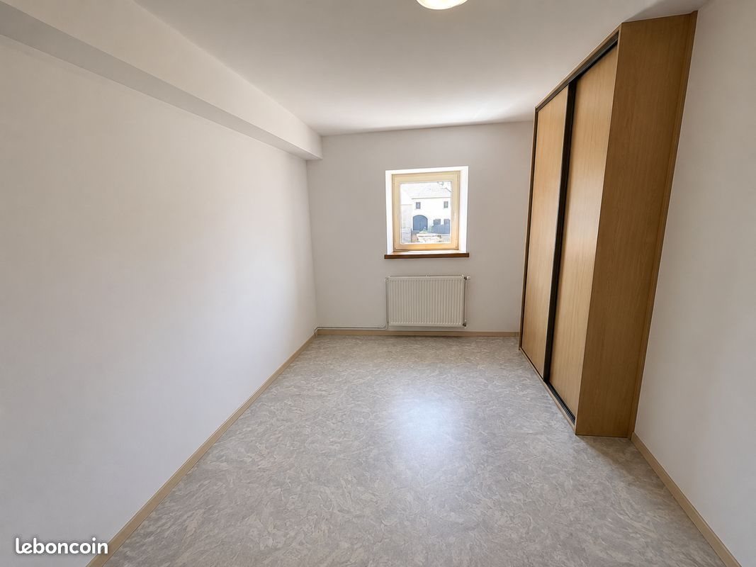 Maison à vendre, 174m², Froideconche