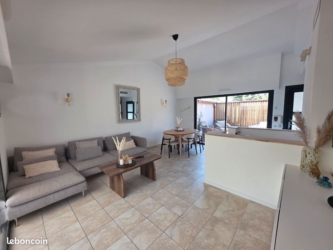 Maison à louer, 80m², Valbonne