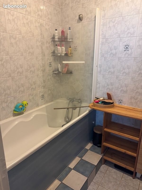 Maison à louer, 95m², Barbery