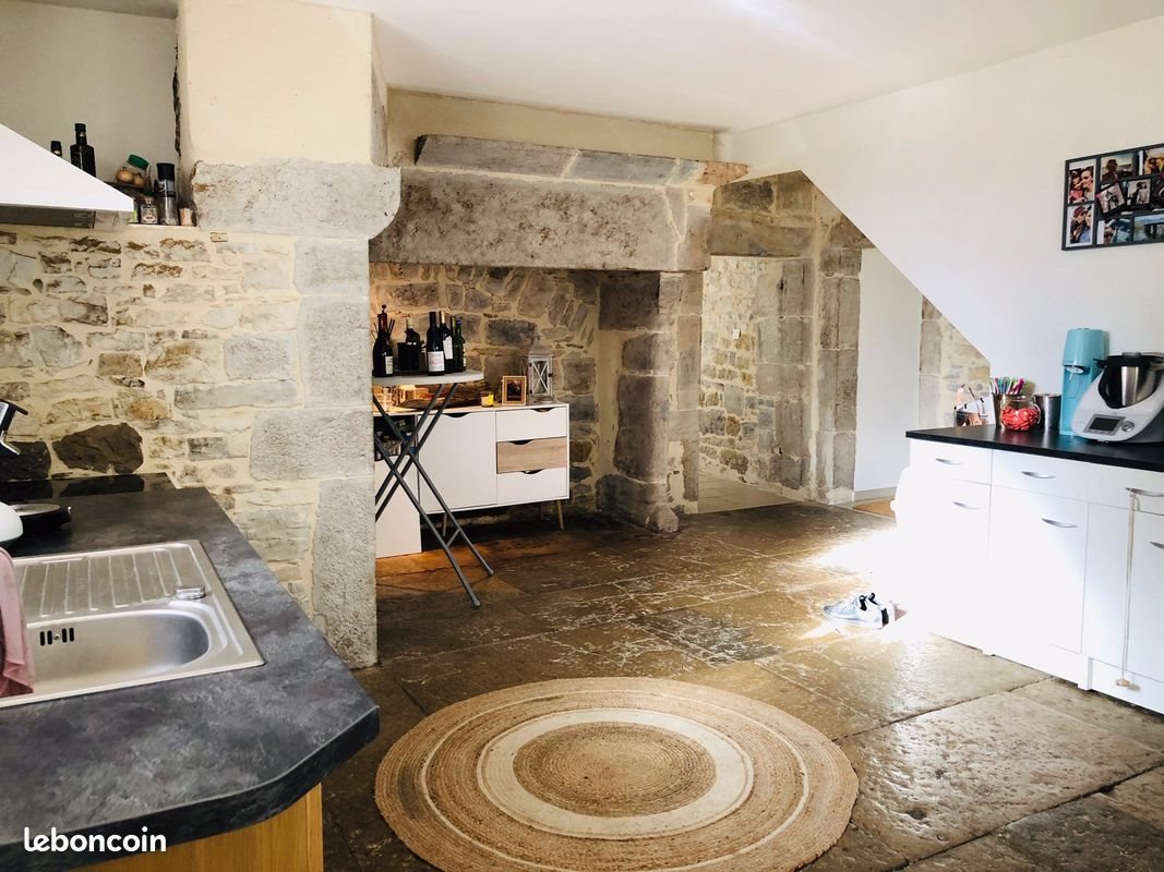 Appartement à louer, 81m², Orchamps-Vennes