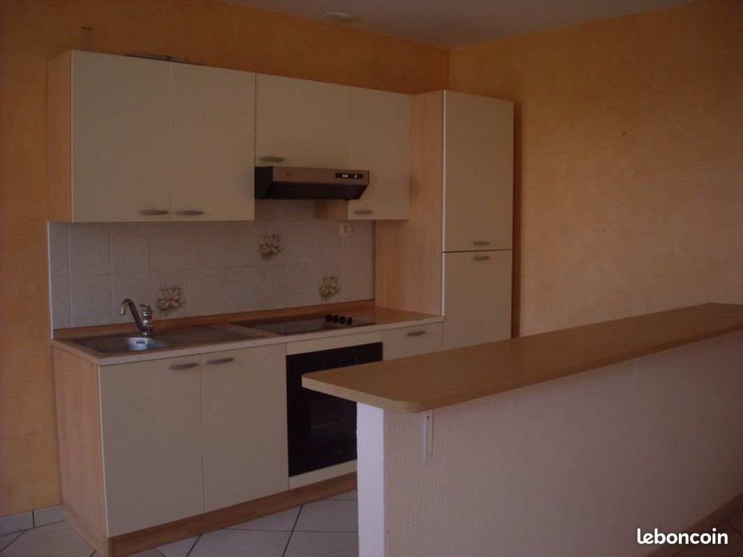 Appartement à louer, 75m², Châteauneuf-de-Galaure