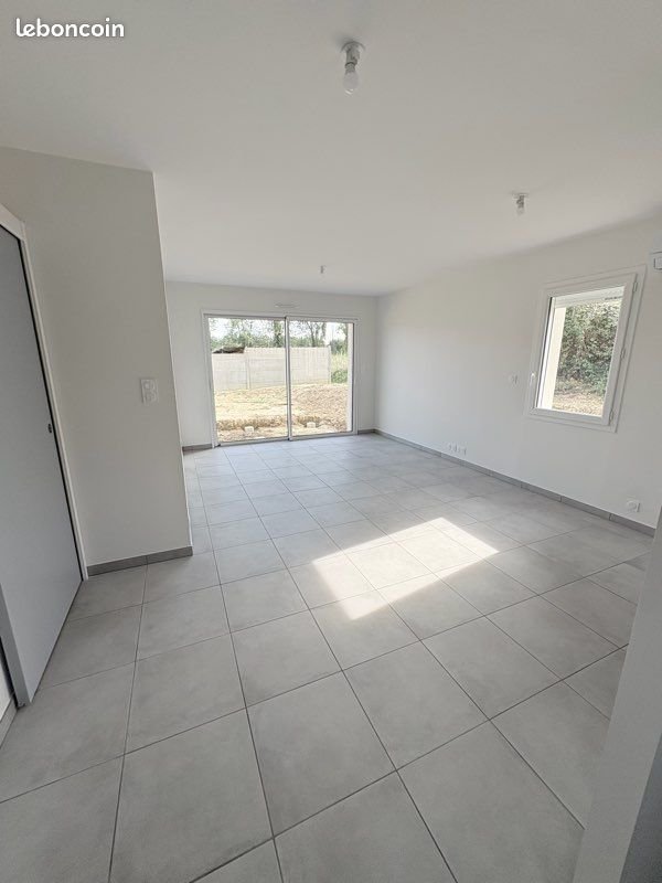 Maison à louer, 75m², Pouillon