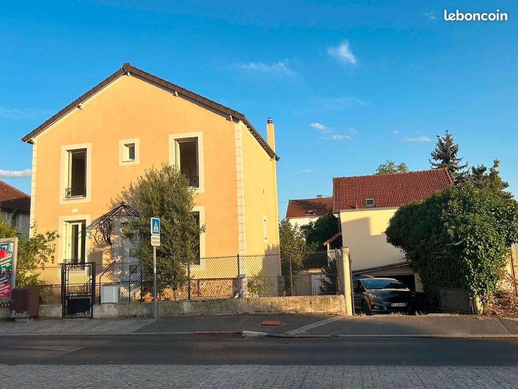 Maison à louer, 85m², Houilles