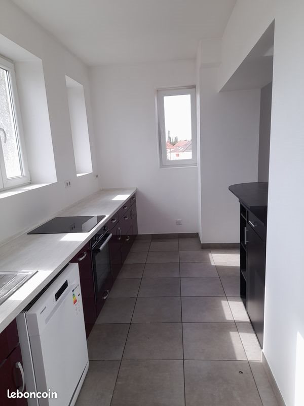 Appartement à louer, 90m², Puttelange-aux-Lacs