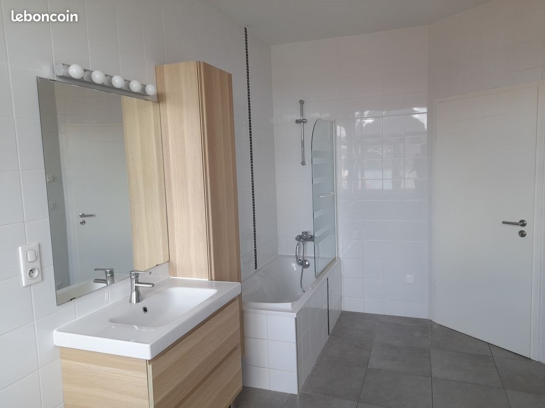 Appartement à louer, 90m², Puttelange-aux-Lacs