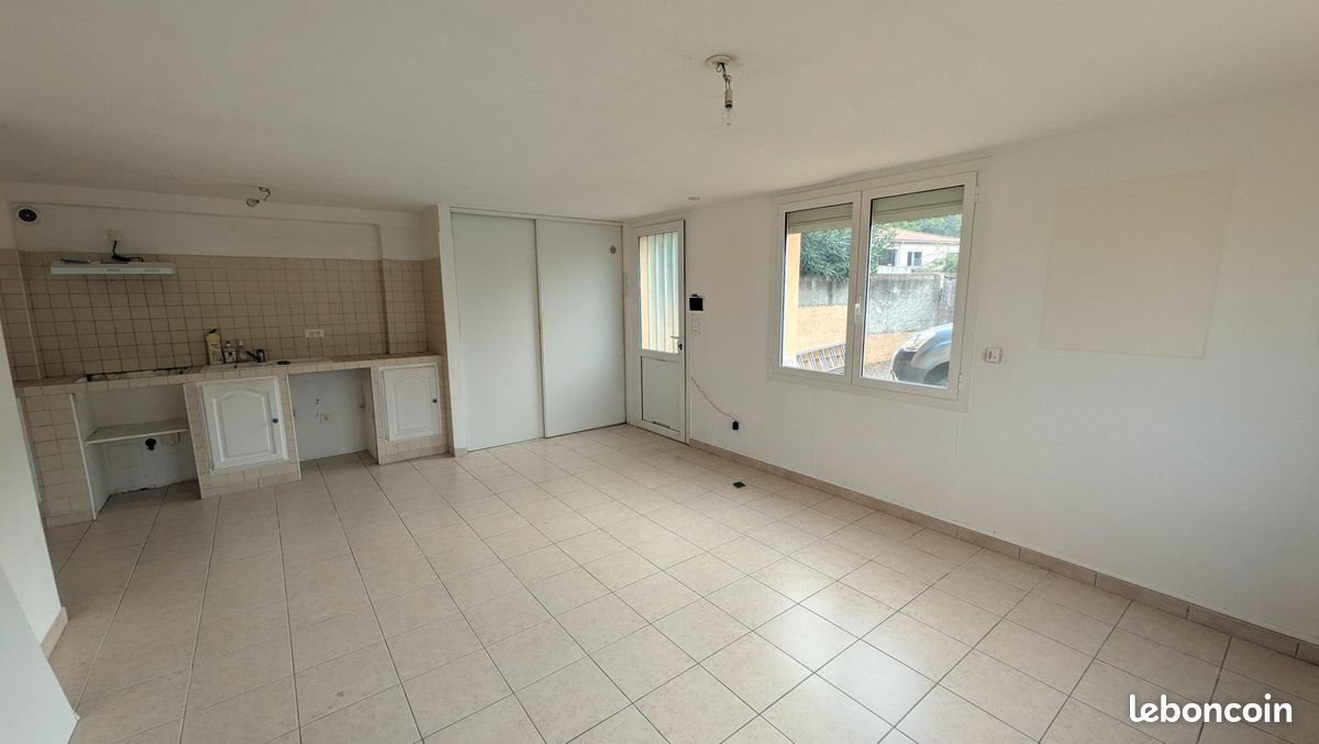 Appartement à louer, 43m², Biguglia