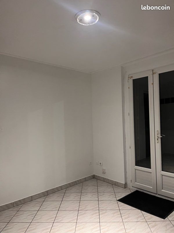 Appartement à vendre, 27m², Leudeville