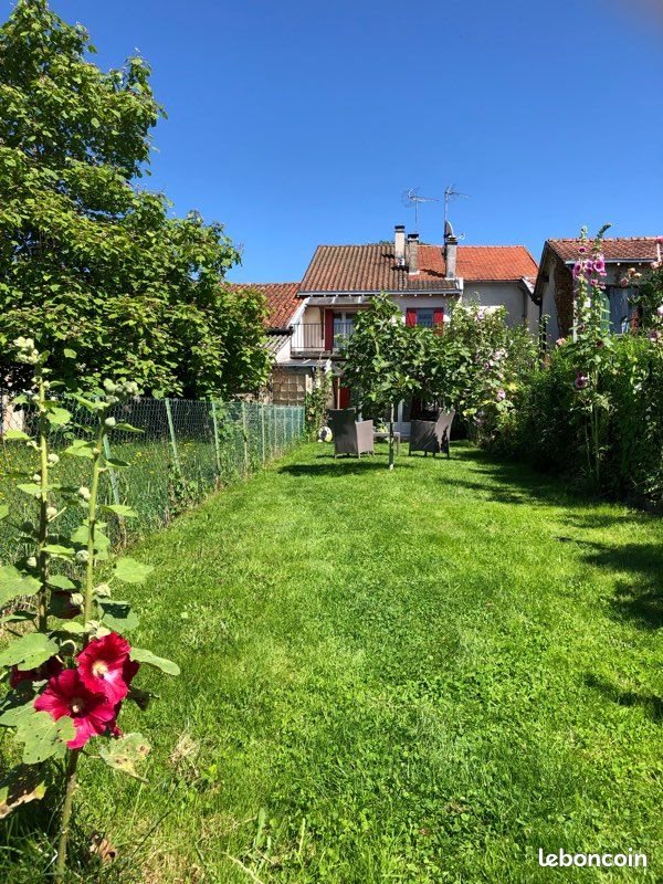 Maison à louer, 128m², Cognac-la-Forêt