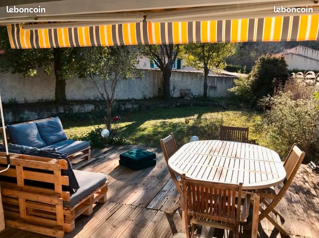 Maison à louer, 112m², Simiane-Collongue