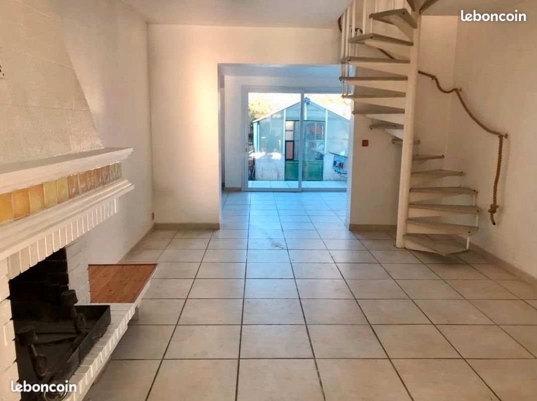 Maison à louer, 112m², Simiane-Collongue