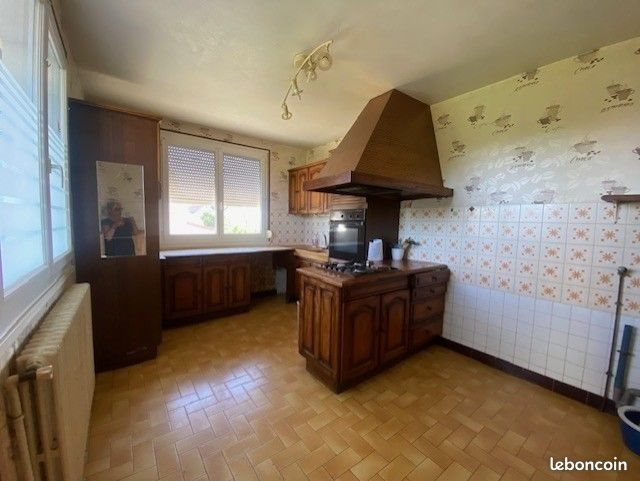 Maison à louer, 151m², Fussy