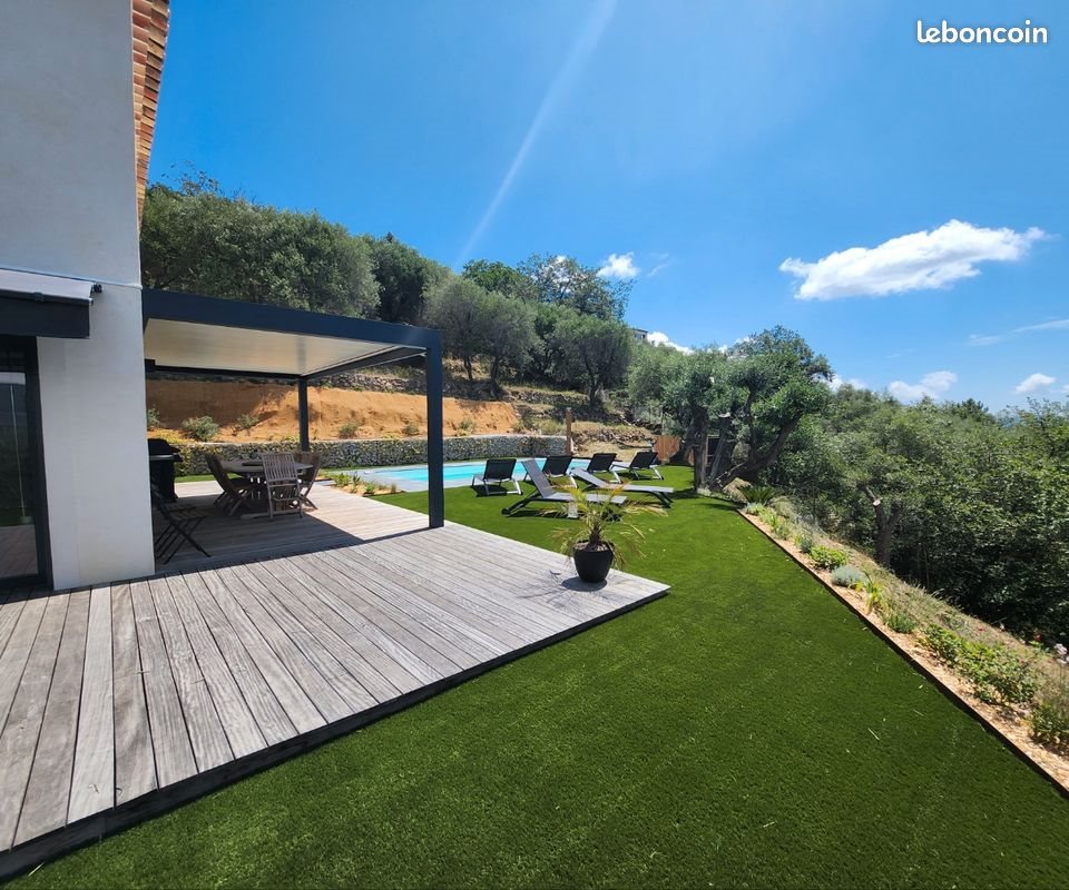 Maison à louer, 147m², Contes