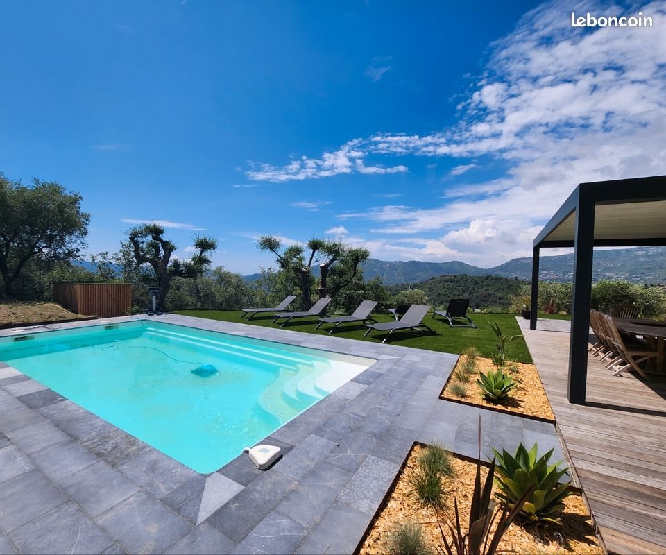 Maison à louer, 147m², Contes