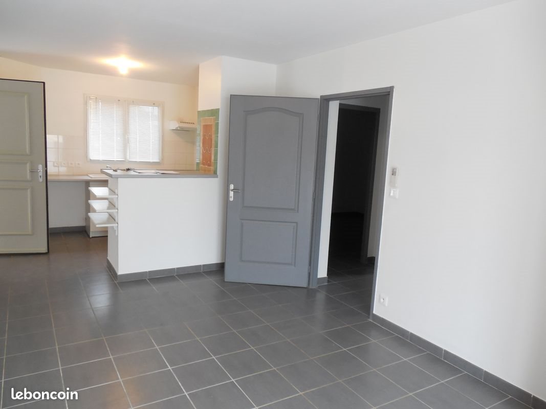Appartement à louer, 72m², Saint-Gilles