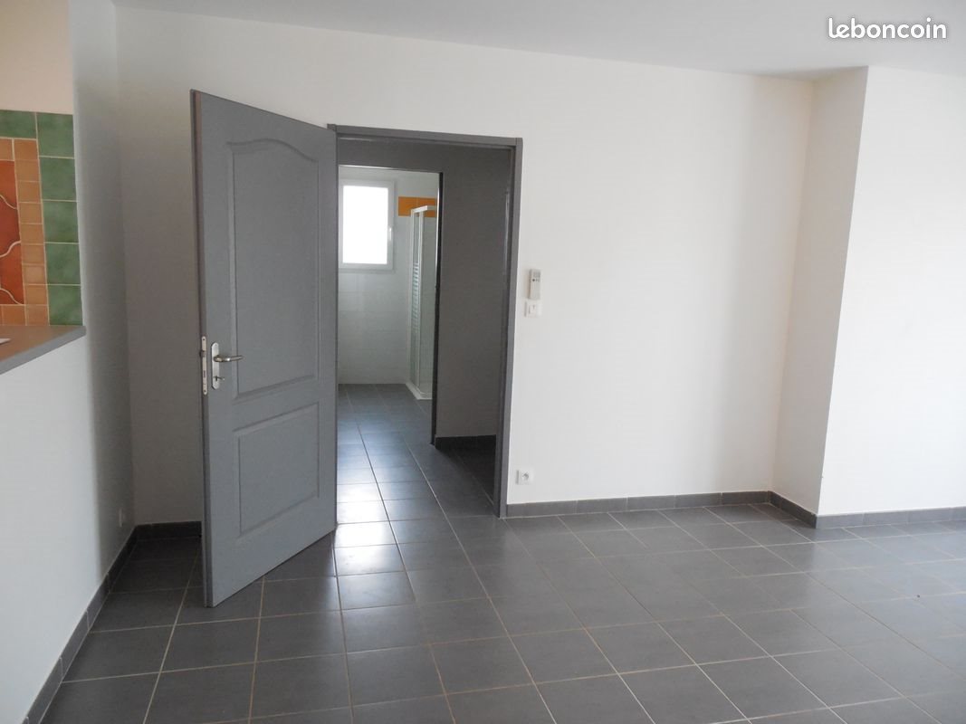 Appartement à louer, 72m², Saint-Gilles
