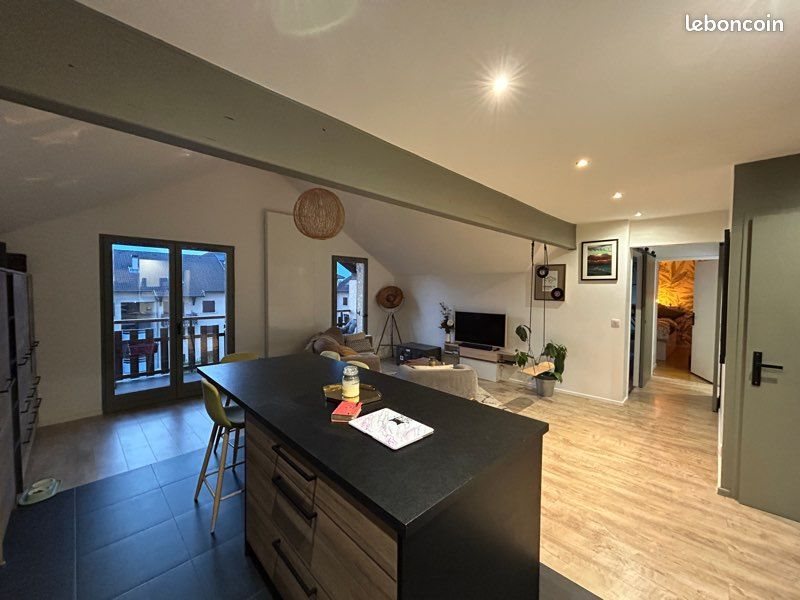 Appartement à louer, 70m², Meythet
