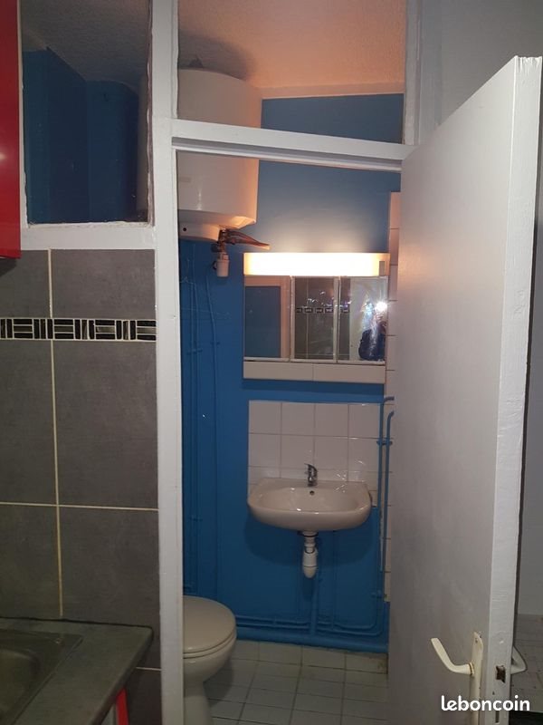 Appartement à louer, 18m², Paris 18ème