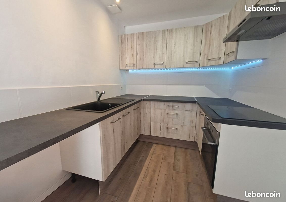 Appartement à louer, 80m², Voiron