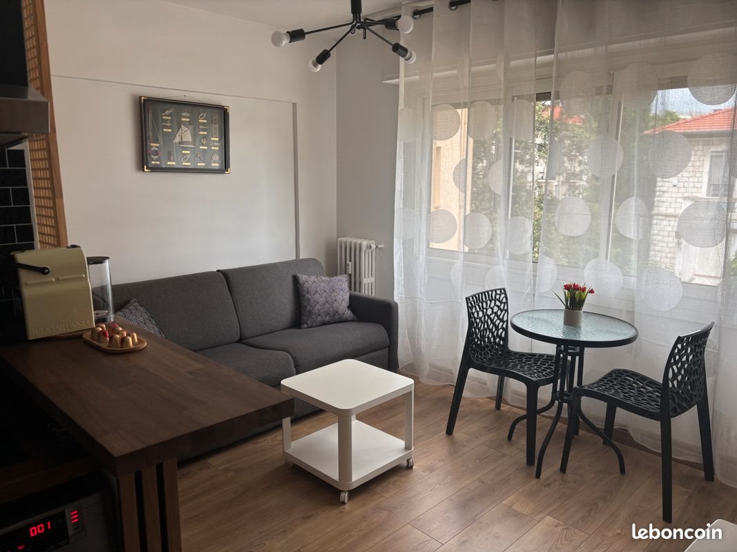 Appartement à louer, 25m², Saint-Laurent-du-Var