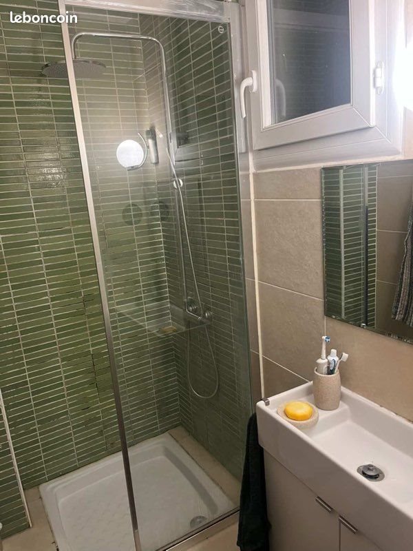 Appartement à louer, 25m², Paris 18ème