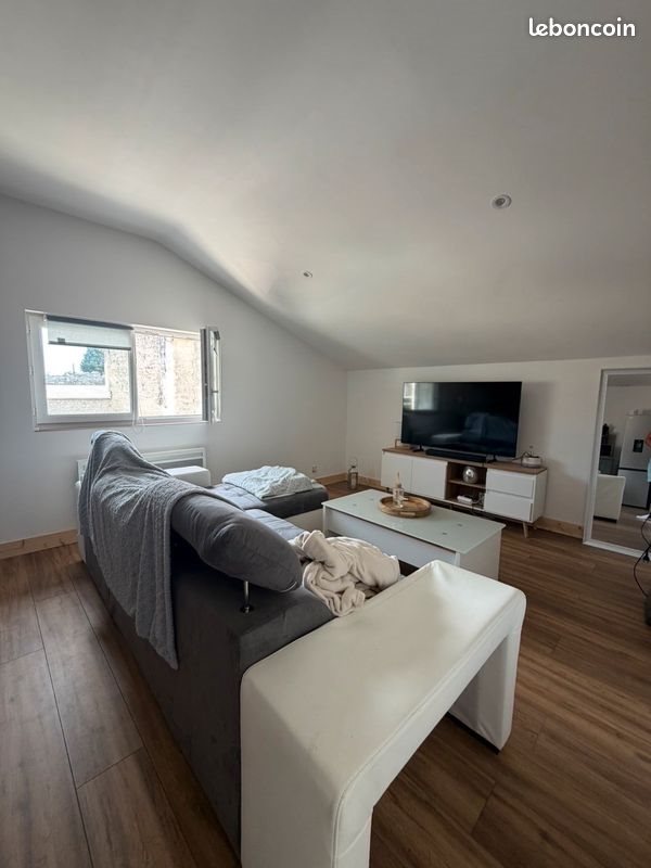 Appartement à louer, 42m², Roullet-Saint-Estèphe