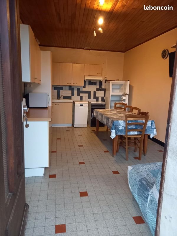 Appartement à louer, 67m², Saint-Désirat