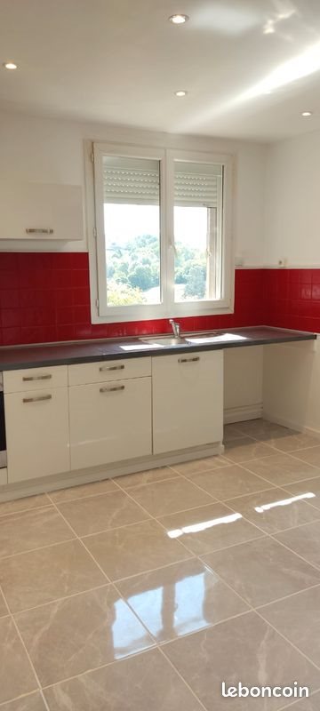 Appartement à louer, 42m², Cransac