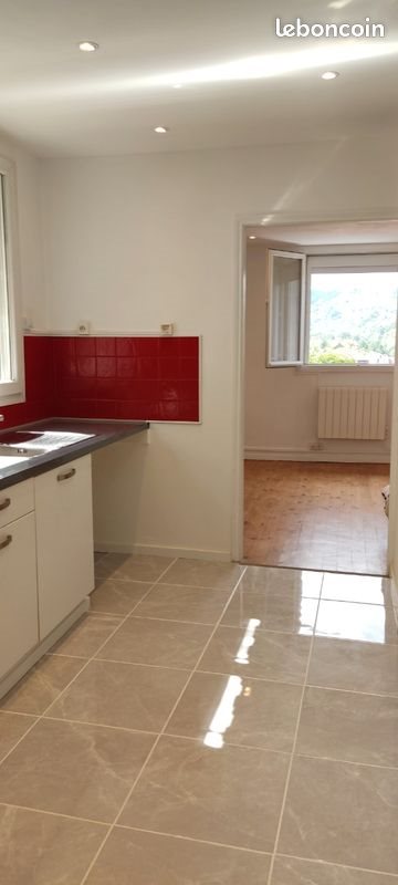 Appartement à louer, 42m², Cransac