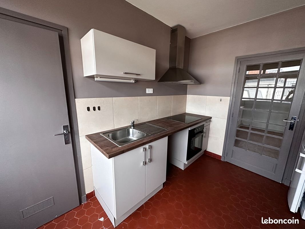 Appartement à louer, 108m², Vals-près-le-Puy