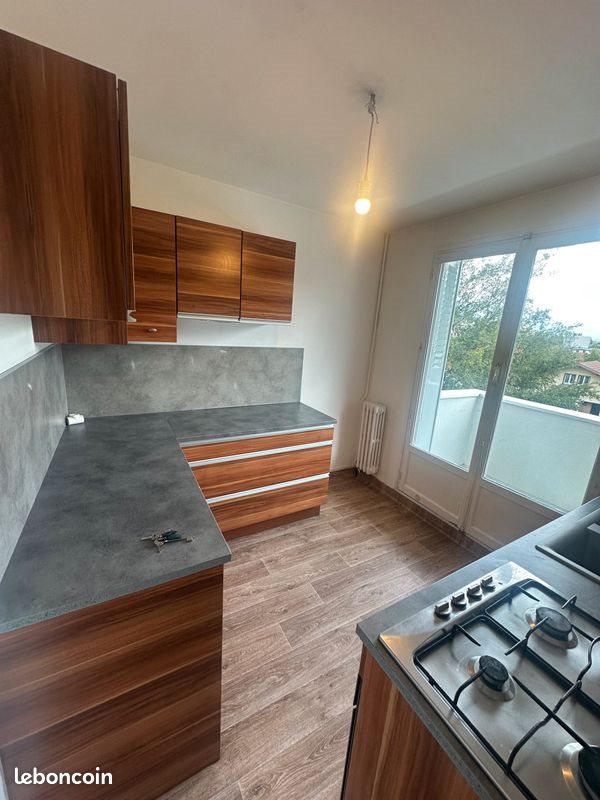Appartement à louer, 55m², Saint-Egrève