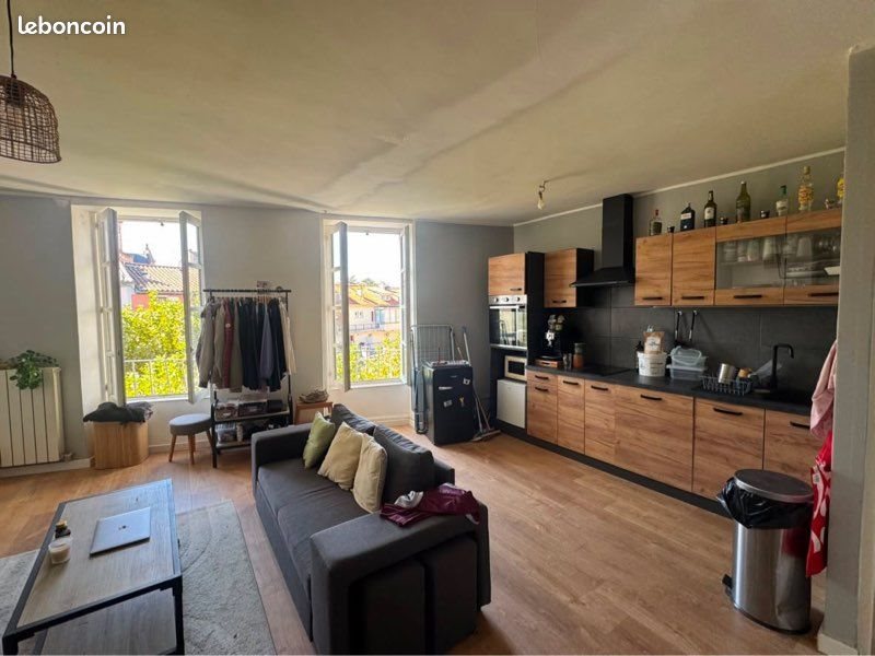 Appartement à louer, 42m², Millau