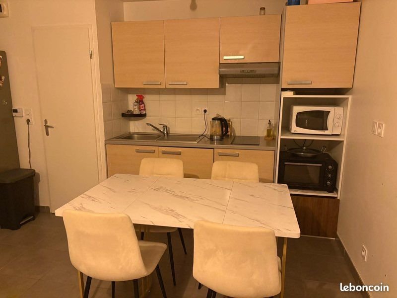 Appartement à louer, 61m², Meyzieu