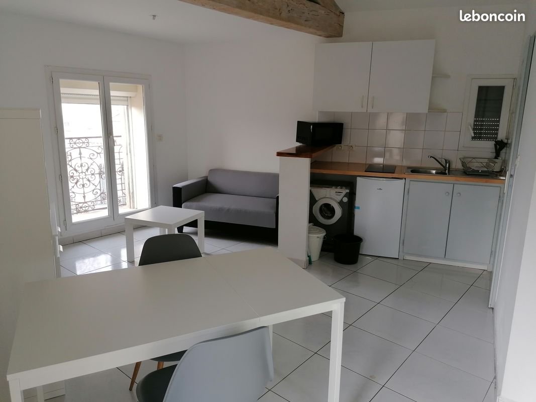 Appartement à louer, 28m², Béziers