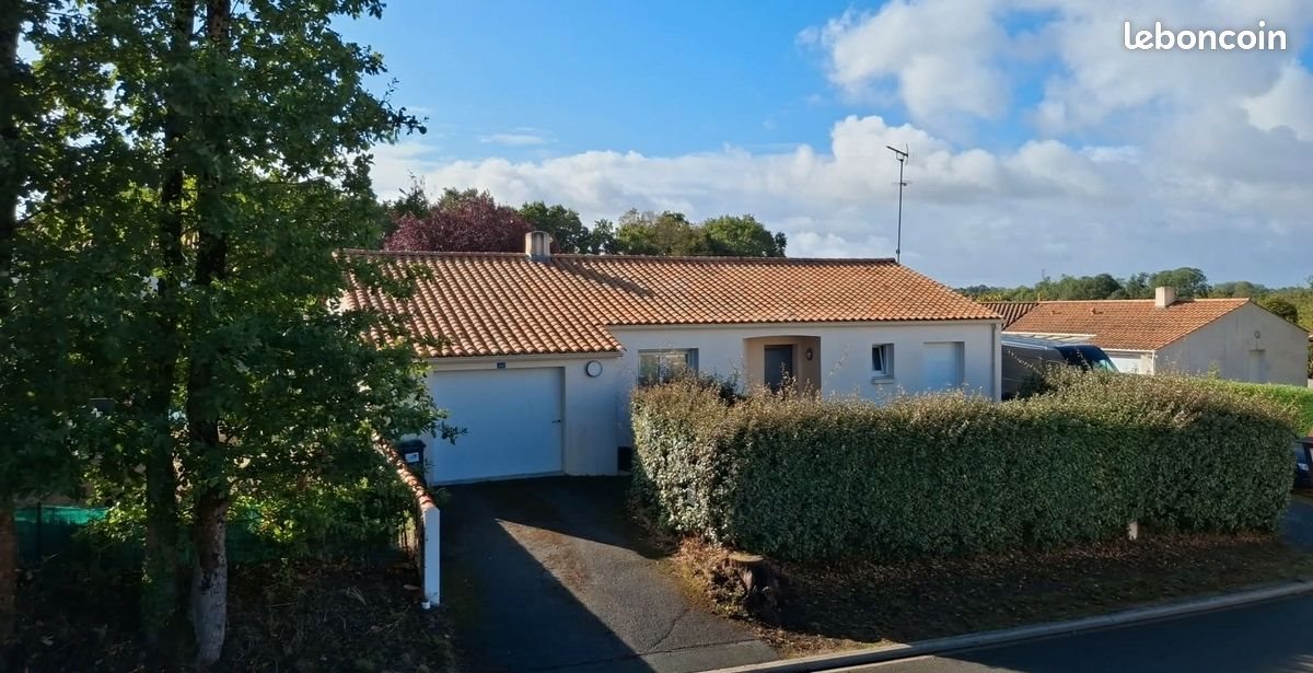 Maison à louer, 87m², Palluau