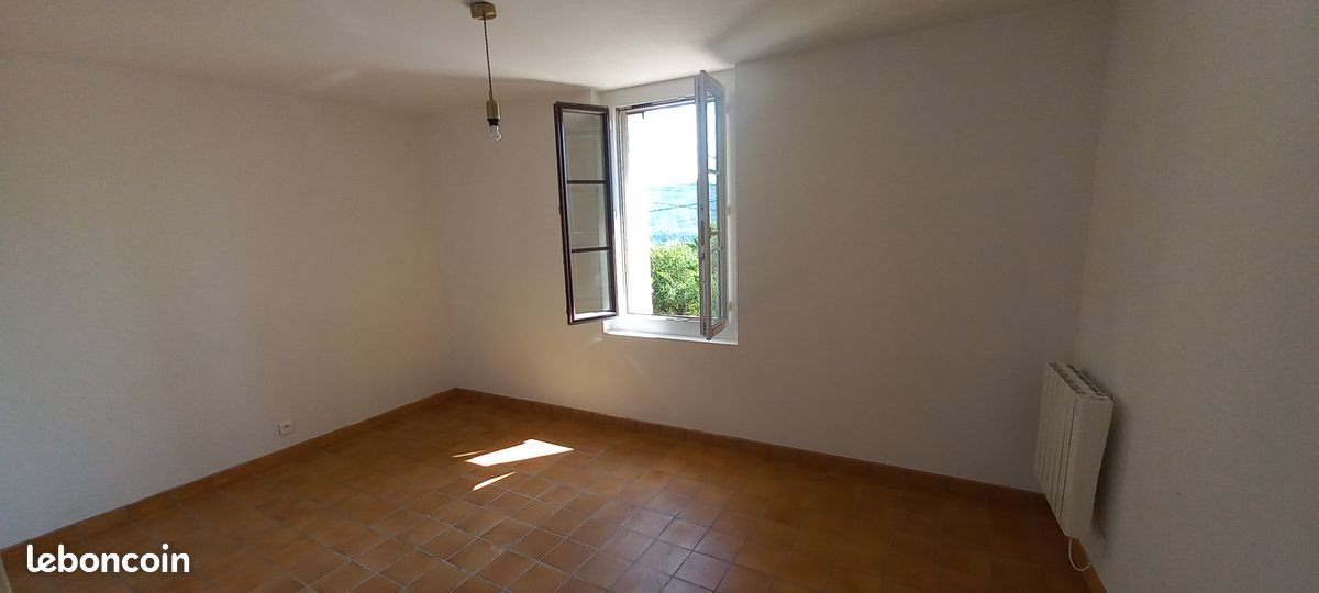 Maison à louer, 102m², Mallemoisson