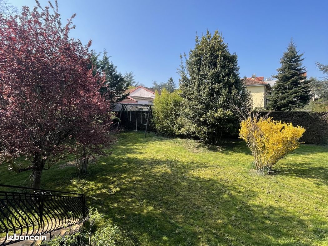 Maison à vendre, 211m², Saint-Genis-les-Ollières
