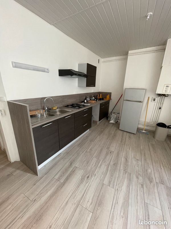 Appartement à louer, 44m², Lons-le-Saunier
