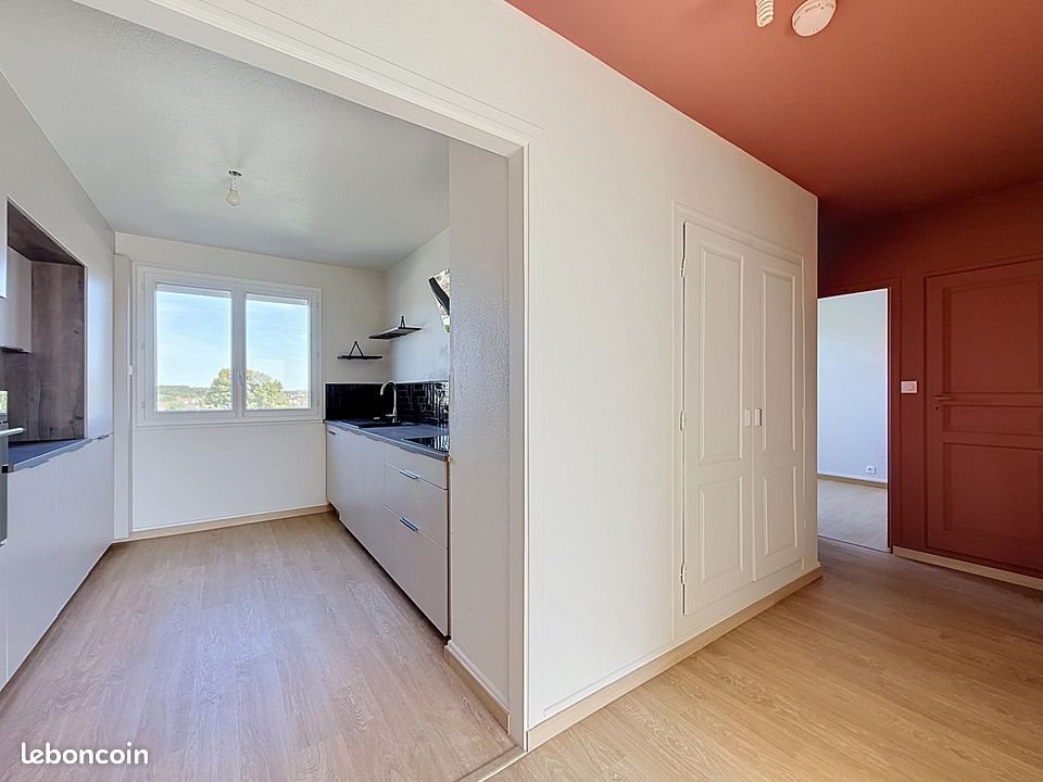 Appartement à louer, 64m², Pont-Sainte-Marie