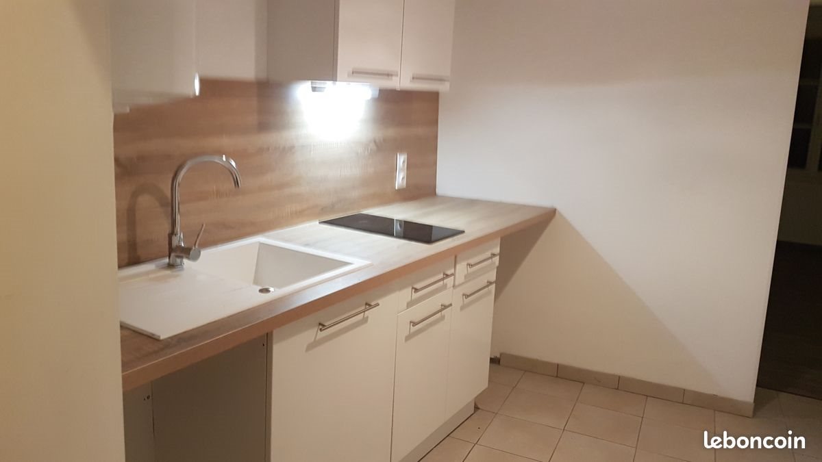 Appartement à louer, 27m², Tours