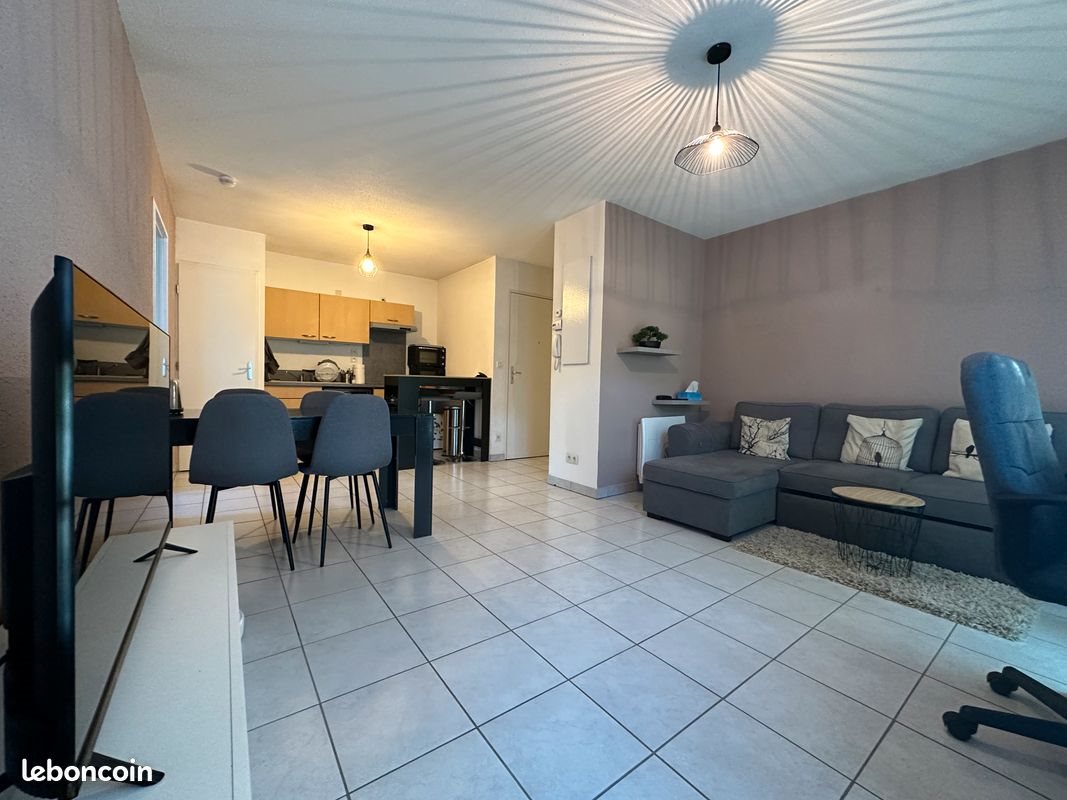 Appartement à louer, 45m², Sedan