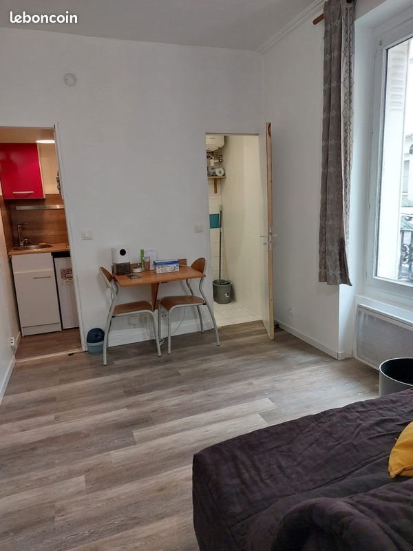 Appartement à louer, 14m², Paris 18ème